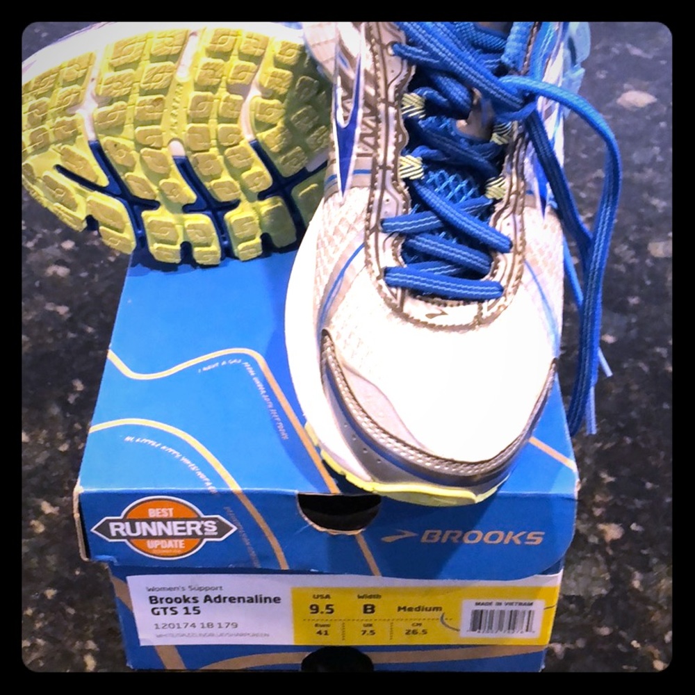 Brooks Adrenaline running sneakers